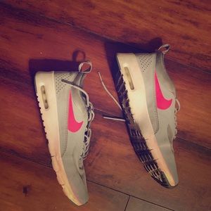 Nike women’s shoes size 6.5